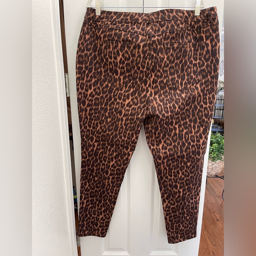 QVC Lisa Rinna Collection Leopard Print Skinny Jeans - Picture 3 of 11